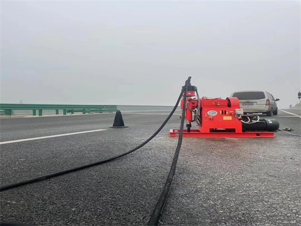 东昌府马路路基路面开裂下沉注浆加固灌浆